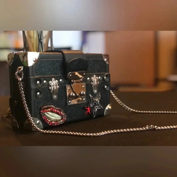 Black Urban Revivo Small Chain strap purse shoulder bag in Good Condition - Picture 3 of 11